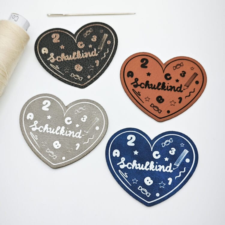 Kunstlederlabel "Schulkind Herz"