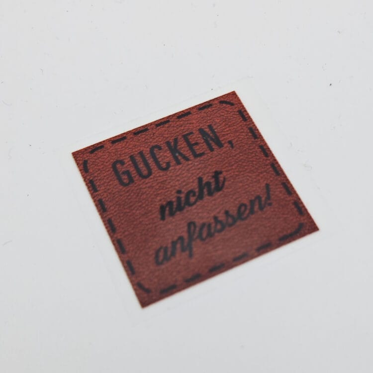 Bügelbild "Gucken, nicht anfassen!" Kunstleder Optik