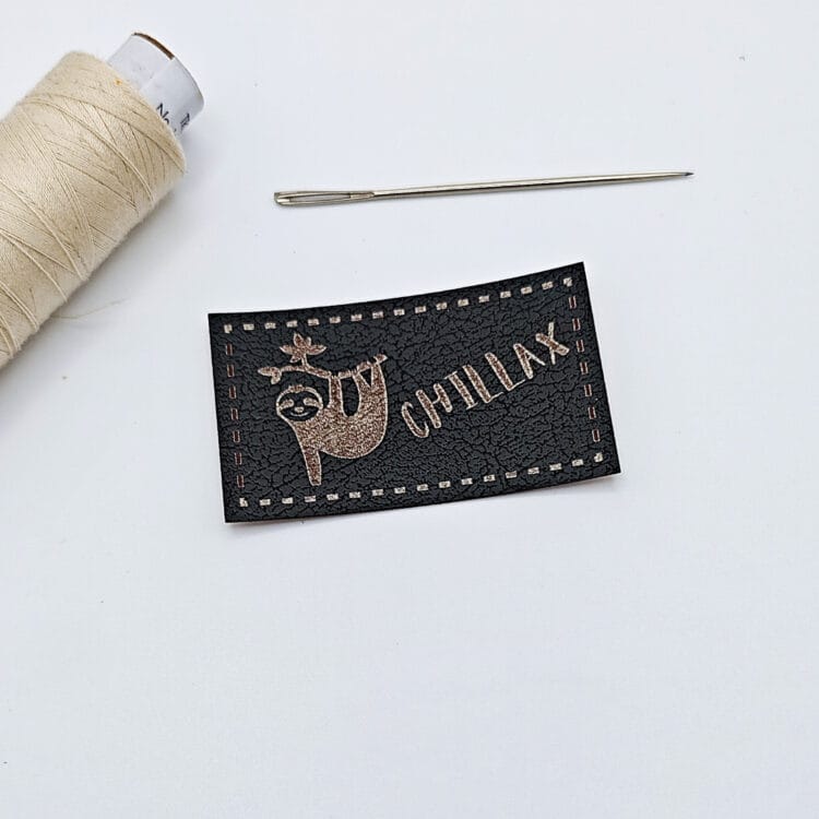 Kunstlederlabel "chillax"