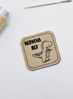 Kunstlederlabel „nervous Rex“