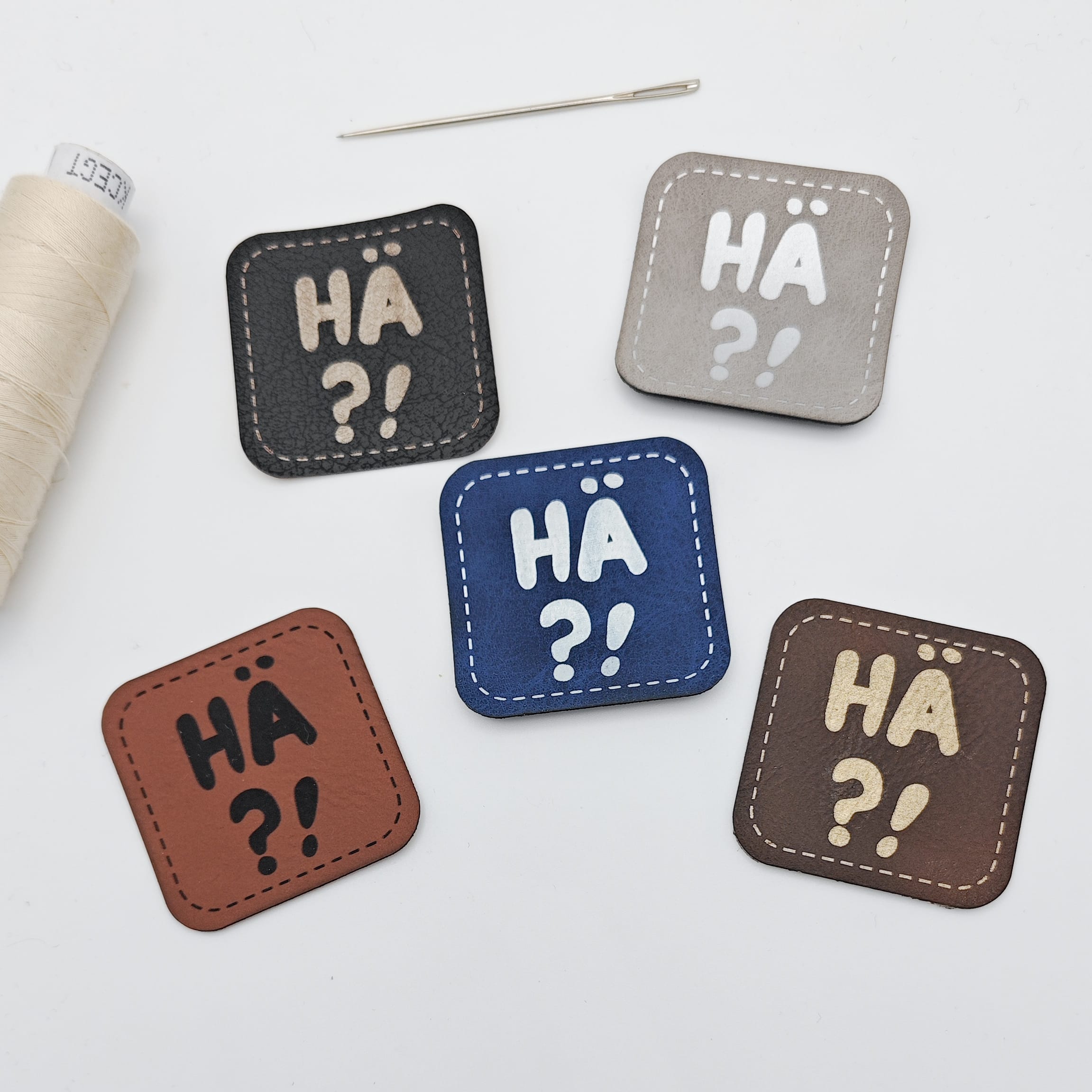 Kunstlederlabel "HÄ?!" Kunstlederlabel "HÄ?!"