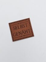 Kunstlederlabel „selbst genäht“