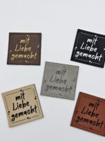 Kunstlederlabel „mit Liebe gemacht“
